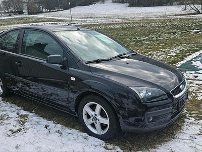 Schwarz Gebraucht 2006 Ford Focus Limousine | 2.690 € (Etwas zu teuer)
