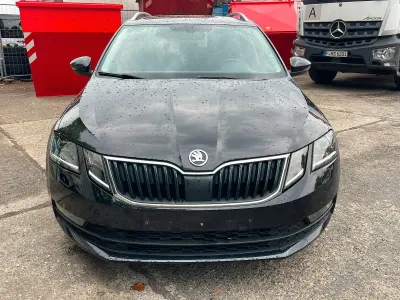 Gebraucht Skoda Octavia 180 PS (132 kW) 2017 Schwarz Kombi