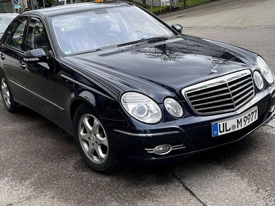 Gebraucht Mercedes E280 Avantgarde 231 PS (169 kW) 2006 Blau Limousine