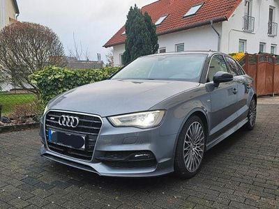 Grau Gebraucht 2015 Audi A3 S-Line Limousine | 14.999 € (Guter Preis)