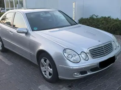 Gebraucht Mercedes 220 Elegance 150 PS (110 kW) 2002 Silber Limousine