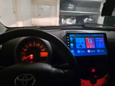 Gebraucht Toyota Aygo 68 PS (50 kW) 2009 Schwarz Kleinwagen