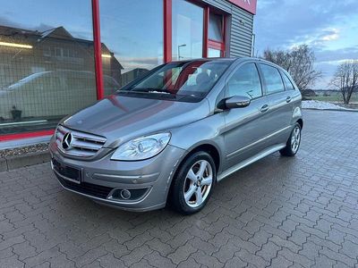 Gebraucht Mercedes B200 136 PS (100 kW) 2008 Grau Van / Kleinbus