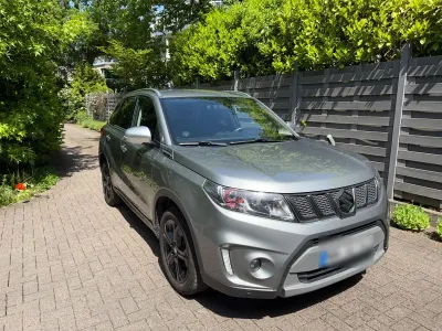 Gebraucht Suzuki Vitara 140 PS (102 kW) 2017 Grau SUV