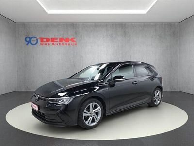 Gebraucht VW Golf VIII R-line 150 PS (110 kW) 2022 Deep black perleffekt Limousine