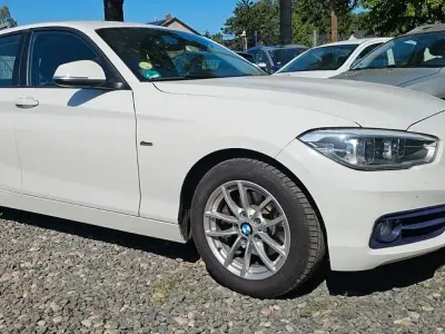 Gebraucht BMW 120 Sport Line 190 PS (139 kW) 2015 Weiß Kleinwagen