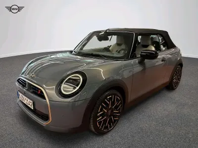 Occasion Mini Cooper S Cabriolet Favoured 204 PK (150 kW) 2025 Grijs Cabriolet
