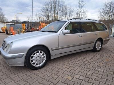 Mercedes E240