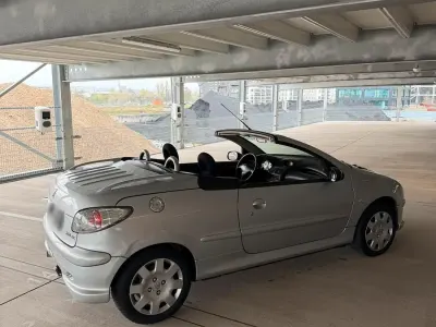 Occasion Peugeot 206 CC 109 PK (80 kW) 2006 Zilver Cabriolet