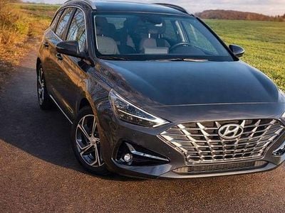 Gebraucht Hyundai i30 Trend 159 PS (116 kW) 2021 Grau Kombi