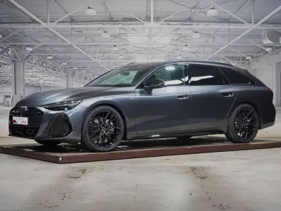 Gebraucht Audi A6 Ambiente 204 PS (150 kW) 2025 Daytonagrau perleffekt Kombi