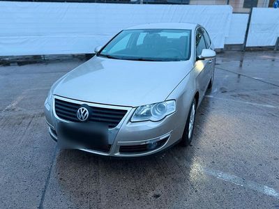 Gebraucht VW Passat 150 PS (110 kW) 2007 Braun Limousine