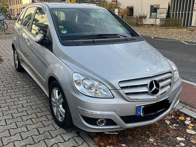Gebraucht Mercedes B200 140 PS (102 kW) 2009 Van / Kleinbus