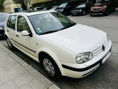 Używany VW Golf IV Comfortline 116 KM (85 kW) 2002 Biały Sedan/Limuzyna