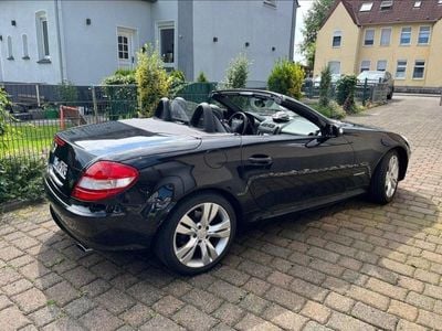 Schwarz Gebraucht 2008 Mercedes SLK200 Cabrio | 14.900 € (Etwas zu teuer)