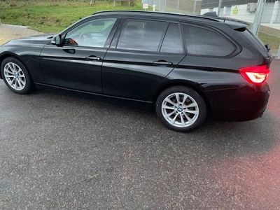 gebraucht BMW 320 i xDrive Sport Line SEHR GUTE AUSSTATTUNG