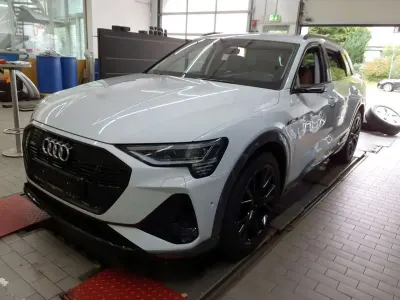 Usata Audi e-tron S-Line 300 kW (408 CV) 2023 Bianco SUV