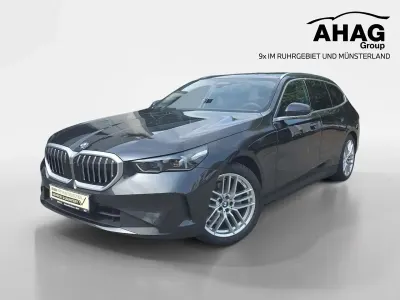Gebraucht BMW 520 Comfort Edition 197 PS (144 kW) 2024 Schwarz Kombi
