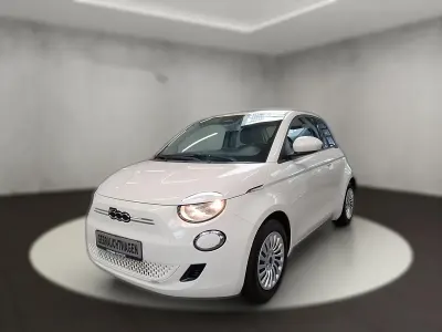 Gebraucht Fiat 500e 69 kW (95 PS) 2022 Weiß