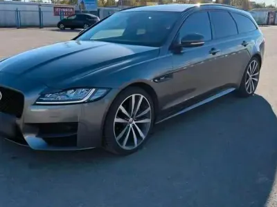 Käytetty Jaguar XF 180 HP (132 kW) 2018 Harmaa Farmari