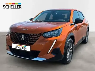Gebraucht Peugeot e-2008 Active 100 kW (136 PS) 2022 Orange SUV