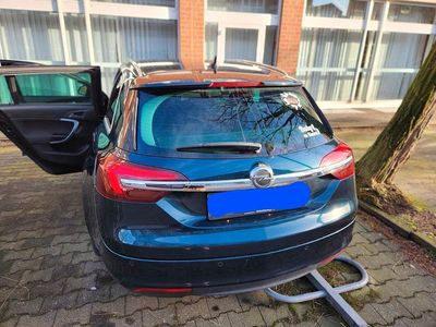 Grün Gebraucht 2013 Opel Insignia Business Kombi | 5.400 € (Fairer Preis)