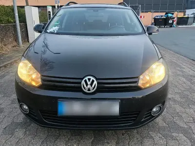 Gebraucht VW Golf VII Match 105 PS (77 kW) 2012 Schwarz Kombi