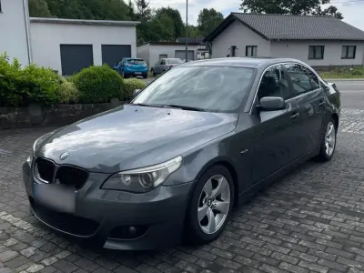 Gebraucht BMW 520 170 PS (125 kW) 2004 Grau Limousine