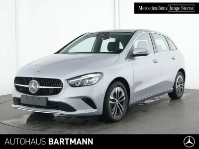 Używany Mercedes B250e Progressive 218 KM (160 kW) 2025 Srebrny Minivan