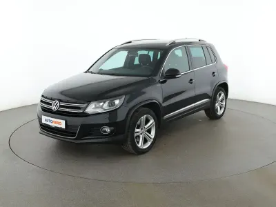Gebraucht VW Tiguan LOUNGE 160 PS (117 kW) 2015 Schwarz SUV