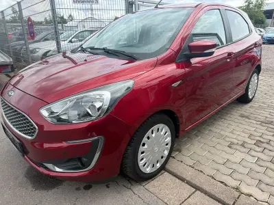 Gebraucht Ford Ka Plus Cool & Connect 86 PS (63 kW) 2019 Rot Kleinwagen