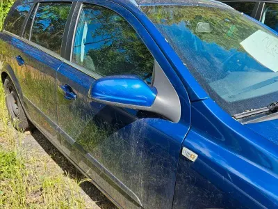 Gebraucht Opel Astra 105 PS (77 kW) 2008 Blau Kombi