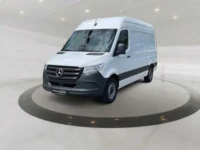 Gebraucht Mercedes Sprinter 170 PS (125 kW) 2025 Arktikweiss Van