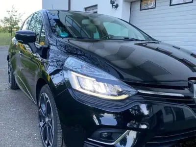 Gebraucht Renault Clio Bose Edition 90 PS (66 kW) 2017 Schwarz Limousine