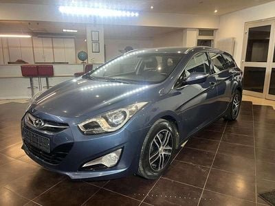 Gebraucht Hyundai i40 Edition 135 PS (99 kW) 2013 Blau Kombi
