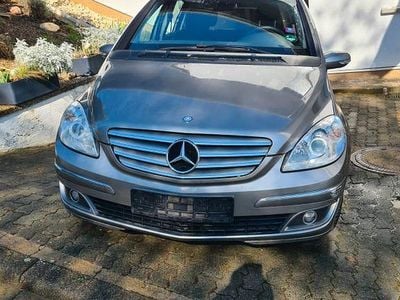 Gebraucht Mercedes B170 116 PS (85 kW) 2006 Grau Van / Kleinbus