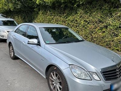Mercedes E220