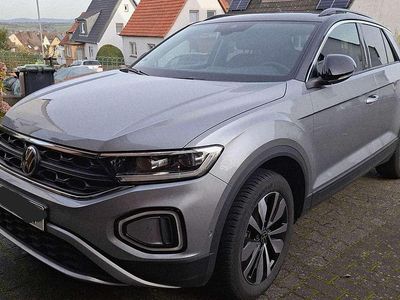 Gebraucht VW T-Roc Move 150 PS (110 kW) 2024 Silber SUV