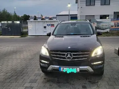 Gebraucht Mercedes ML250 204 PS (150 kW) 2013 Schwarz SUV
