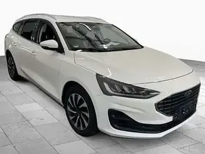 Gebraucht Ford Focus Titanium 190 PS (139 kW) 2023 Frozen white Kombi