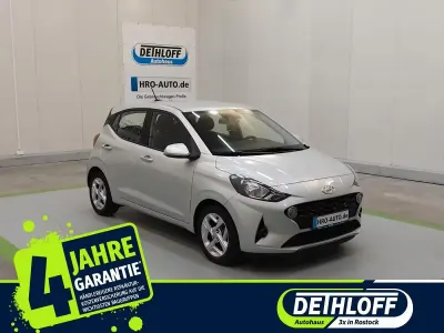 Usata Hyundai i10 Trend 84 CV (61 kW) 2023 Argento Utilitaria