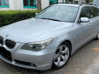Second-hand BMW 530 231 CP (169 kW) 2006 Argintiu Break