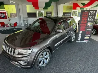Gebraucht Jeep Grand Cherokee Overland 250 PS (183 kW) 2016 Grau SUV