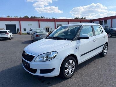 Gebraucht Skoda Fabia Ambiente 105 PS (77 kW) 2010 Weiß Limousine