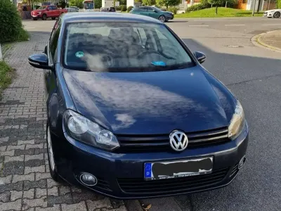 Gebraucht VW Golf VI 102 PS (75 kW) 2009 Kleinwagen
