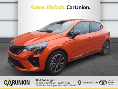 Neu Renault Clio V Techno 146 PS (107 kW) 2025 Valenciaorange metallic Limousine