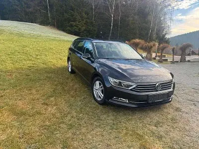 Używany VW Passat Highline 150 KM (110 kW) 2018 Czarny Kombi