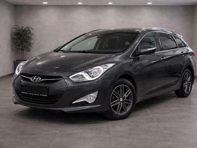 Grau Gebraucht 2014 Hyundai i40 Edition Kombi | 7.999 € (Etwas zu teuer)
