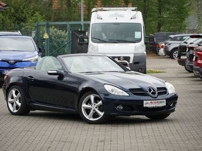 Blau Gebraucht 2005 Mercedes SLK200 Cabrio | 7.950 € (Fairer Preis)