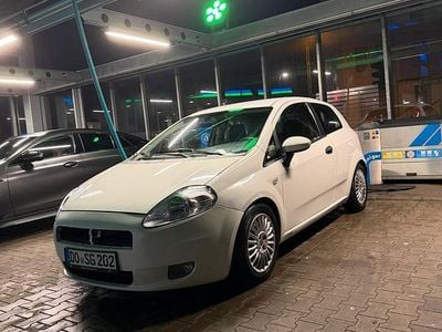 Gebraucht Fiat Punto 77 PS (56 kW) 2009 Weiß Kleinwagen